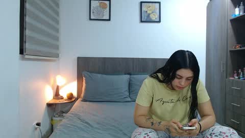 Snapshot of scarlett_brown69 chatting on 04.12.26 Scarlett Brown online show from 04.12.26