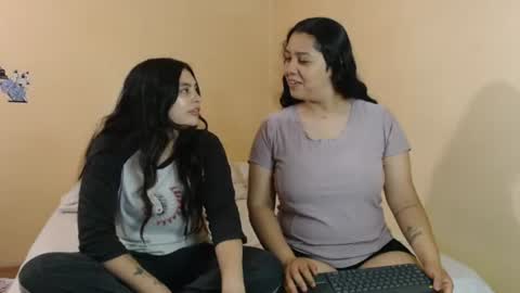 Snapshot of scarlett_evance chatting on 07.31.26 Scarlett and Jazmin online show from 07.31.26