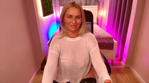 Scarlett online show from 02.07.25