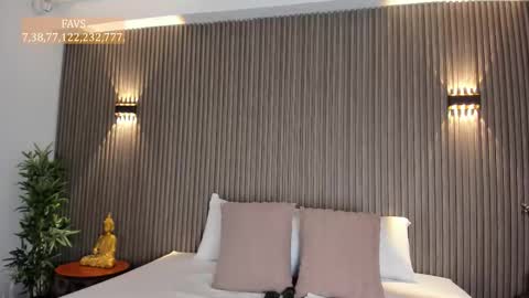 Snapshot of scarlett_model_ chatting on 02.26.26 Mon to Sat 545pm to 1030pm col online show from 02.26.26