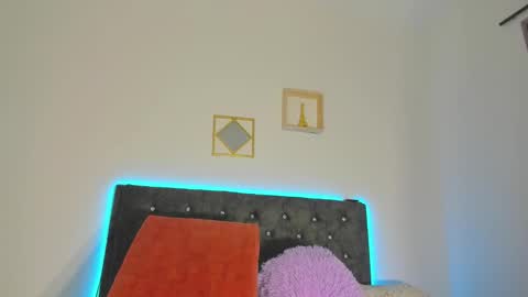 Scarlett  online show from 09.22.25