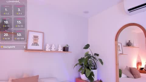 Scarlett Morgan online show from 02.11.25