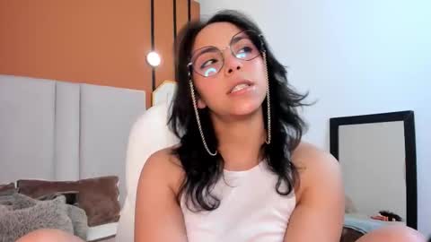 Scarllett online show from 11.30.25