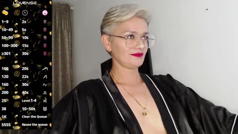 Snapshot of scarlett_paris chatting on 01.26.25 Scarlett online show from 01.26.25