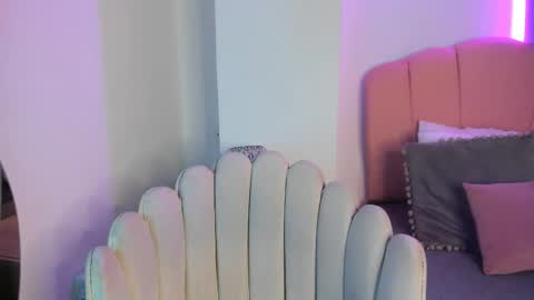 Snapshot of scarlett_smith_3 chatting on 02.19.26 scarlett smith 3 online show from 02.19.26