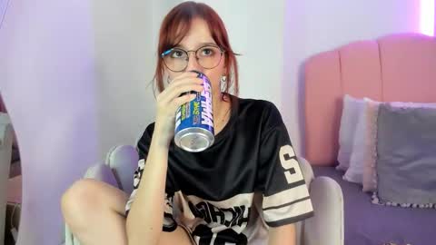 Snapshot of scarlett_smith_3 chatting on 03.02.26 scarlett smith 3 online show from 03.02.26