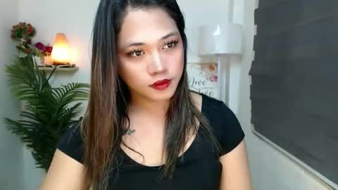    online show from 10.03.25