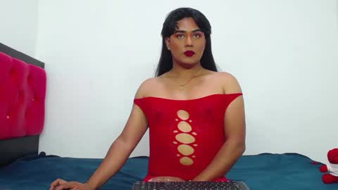 Snapshot of scarlett_tomsomp chatting on 02.27.25 scarlett online show from 02.27.25