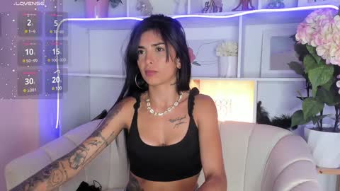 Snapshot of scarletta1215 chatting on 12.12.24 Daniela Camacho online show from 12.12.24