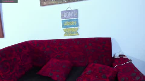 Snapshot of scarletta1215 chatting on 01.18.25 Daniela Camacho online show from 01.18.25