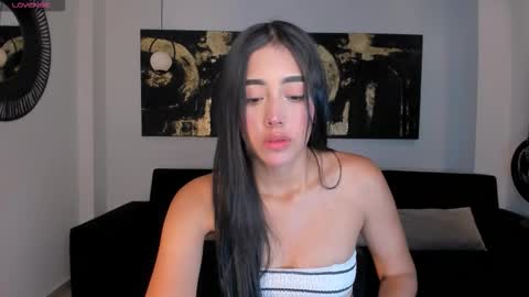 Snapshot of scarlettblaze1 chatting on 12.05.25 Sacrlett Blaze online show from 12.05.25