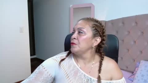 Snapshot of scarlettbooty chatting on 03.09.25 scarlettbooty online show from 03.09.25