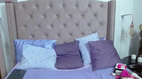 Snapshot of scarlettbooty chatting on 03.11.25 scarlettbooty online show from 03.11.25
