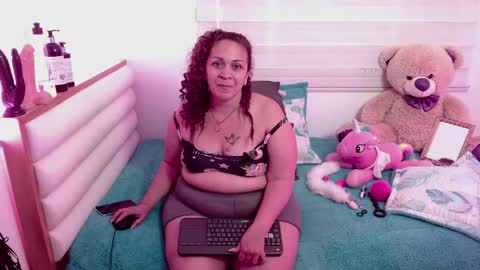 Snapshot of scarlettbooty chatting on 05.16.26 scarlettbooty online show from 05.16.26