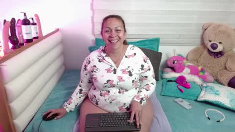 Snapshot of scarlettbooty chatting on 05.23.26 scarlettbooty online show from 05.23.26