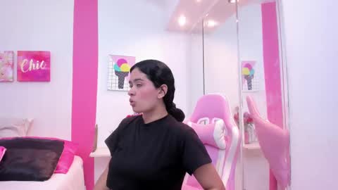 Scarlette  online show from 02.28.25