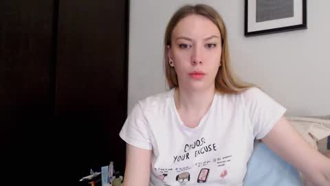 Snapshot of scarlettford chatting on 10.26.25 Scarlett online show from 10.26.25