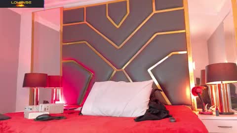 Scarlett Hot online show from 12.20.25