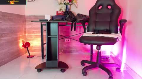 Scarlett Hot online show from 01.15.26