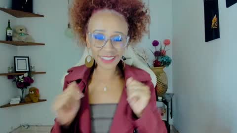 Snapshot of scarlettmalbec chatting on 01.06.25 Scarlett online show from 01.06.25