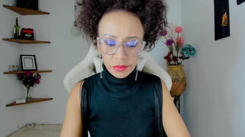 Snapshot of scarlettmalbec chatting on 01.08.25 Scarlett online show from 01.08.25