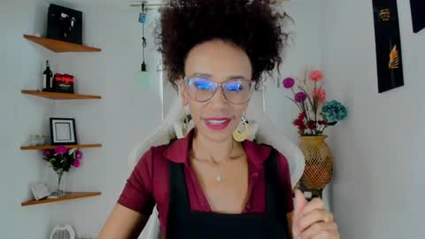 Snapshot of scarlettmalbec chatting on 01.10.25 Scarlett online show from 01.10.25