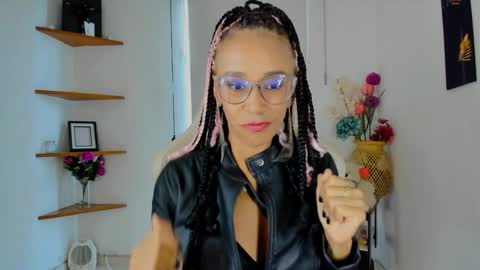 Snapshot of scarlettmalbec chatting on 01.23.25 Scarlett online show from 01.23.25