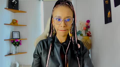 Snapshot of scarlettmalbec chatting on 02.01.25 Scarlett online show from 02.01.25
