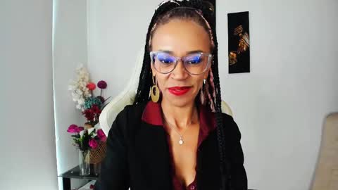 Snapshot of scarlettmalbec chatting on 02.14.25 Scarlett online show from 02.14.25