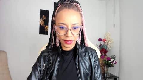 Snapshot of scarlettmalbec chatting on 02.19.25 Scarlett online show from 02.19.25