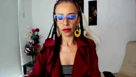 Snapshot of scarlettmalbec chatting on 02.25.25 Scarlett online show from 02.25.25