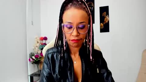 Snapshot of scarlettmalbec chatting on 03.04.25 Scarlett online show from 03.04.25