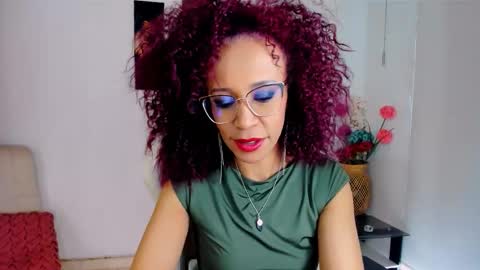 Snapshot of scarlettmalbec chatting on 09.13.25 Scarlett online show from 09.13.25