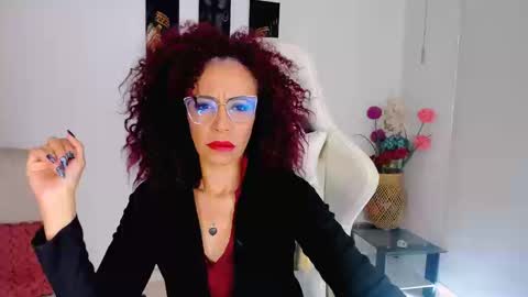 Snapshot of scarlettmalbec chatting on 09.19.25 Scarlett online show from 09.19.25