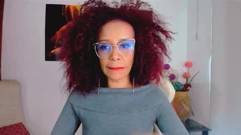 Snapshot of scarlettmalbec chatting on 10.08.25 Scarlett online show from 10.08.25