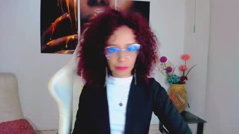 Snapshot of scarlettmalbec chatting on 10.10.25 Scarlett online show from 10.10.25
