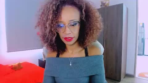 Snapshot of scarlettmalbec chatting on 06.12.26 Scarlett online show from 06.12.26