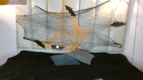 Scarlett online show from 10.24.25