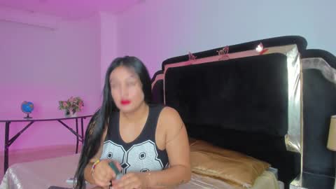 Scarlett Ross  online show from 12.18.24