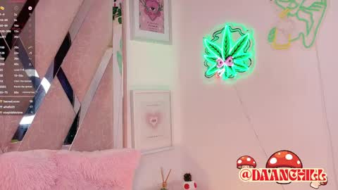 Scarlett  online show from 04.21.26