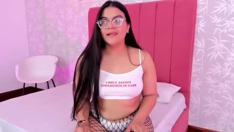 Scarlett Whitmore online show from 11.15.25