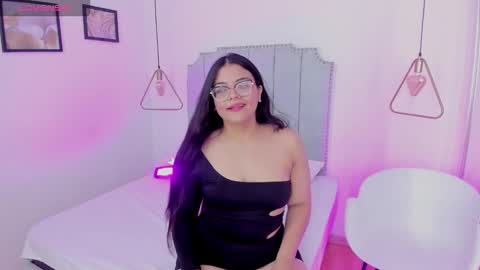 Scarlett Whitmore online show from 11.27.25