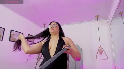 Scarlett Whitmore online show from 11.28.25