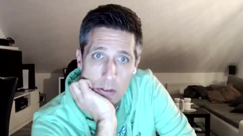 Snapshot of schnuckigeil chatting on 12.02.24 Dildomen online show from 12.02.24