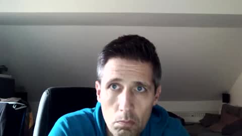 Snapshot of schnuckigeil chatting on 12.04.24 Dildomen online show from 12.04.24