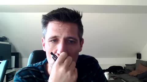 Snapshot of schnuckigeil chatting on 01.21.25 Dildomen online show from 01.21.25