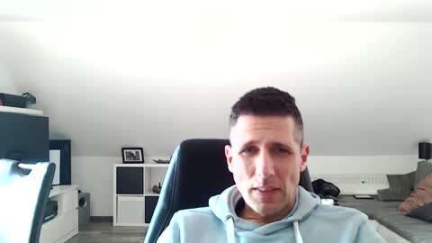 Snapshot of schnuckigeil chatting on 02.17.25 Dildomen online show from 02.17.25