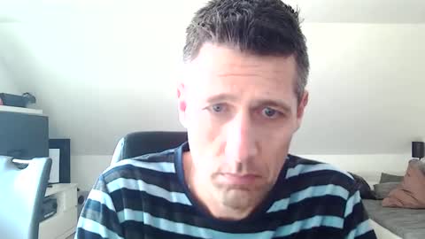 Snapshot of schnuckigeil chatting on 03.03.25 Dildomen online show from 03.03.25