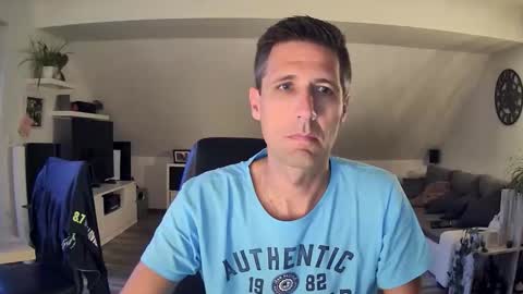 Snapshot of schnuckigeil chatting on 09.11.25 Dildomen online show from 09.11.25