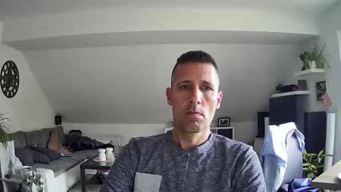 Snapshot of schnuckigeil chatting on 09.27.25 Dildomen online show from 09.27.25